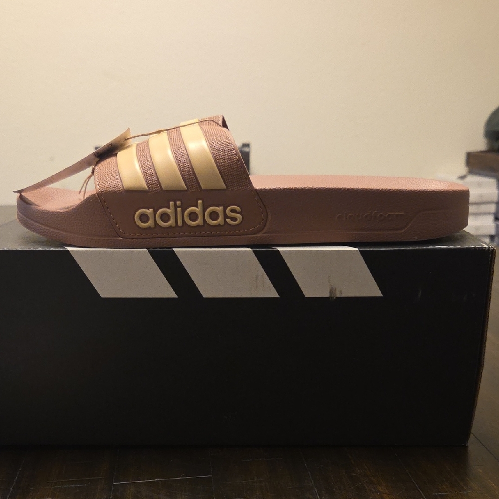adidas mauve slide with cream stripes